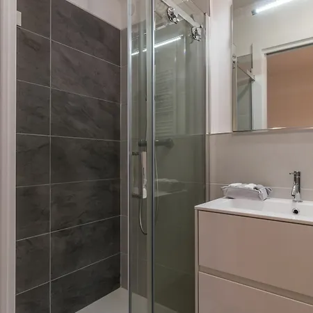 Modern Fittings * Treviso